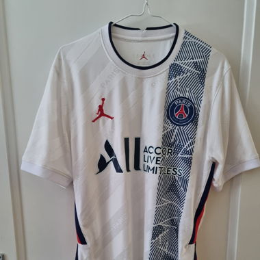 JORDAN PSG TRIKOT - GRÖSSE L - NEU!
