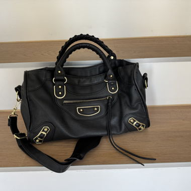 Black leather city handbag