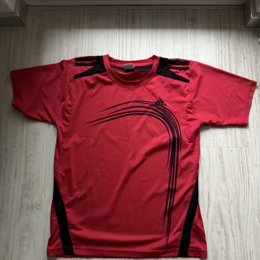 Adidas Red Training Shirt, Size M, sport!