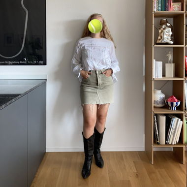 Mango jupe courte en denim verte, taille M