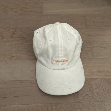 Weisse Icebreaker Cap