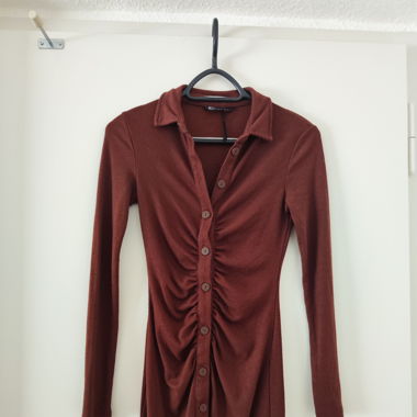 Stradivarius Kleid