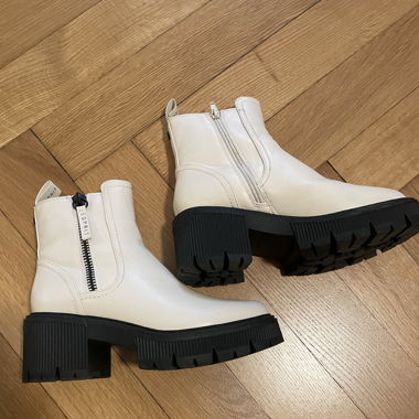 Esprit Boot
