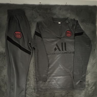 PSG TRACKSUIT SIZE: XS