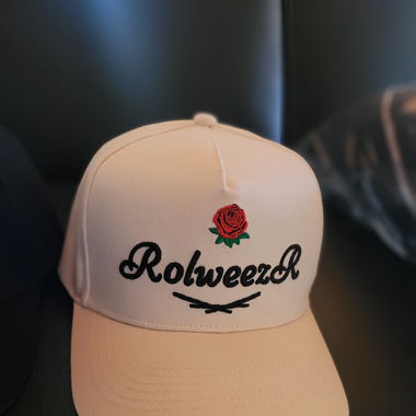 RwR Cap beige color