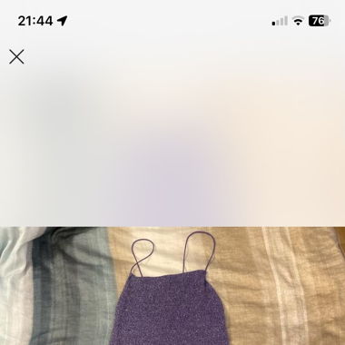 H&M - Minirobe violette pailletée avec dos nu