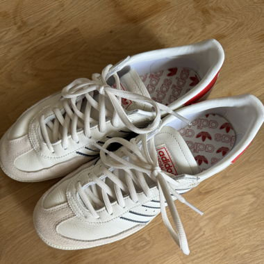 Adidas Spezial white