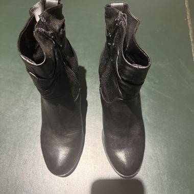 Stiefeletten Grösse 35 