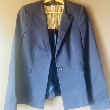 Dunkelblauer Damenblazer