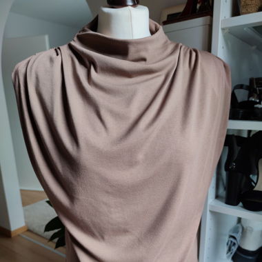 women's padded brown blouse  size 36/38 
