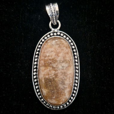 Ciondolo con labradorite pesca