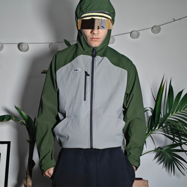 Patagonia Men's Snap-Dry Hoody. Water-repellent.