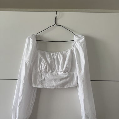Crop Top in weiss