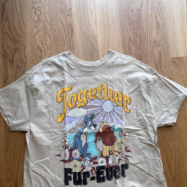 House t-shirt