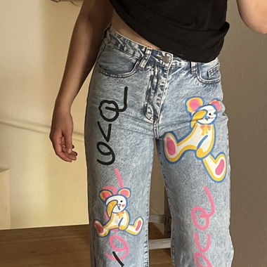 Graffiti High Rise Jeans