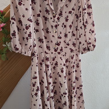 Floral Dress by Closet London