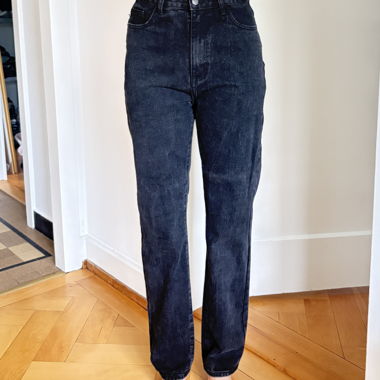 High-Waist Jeans Schwarz