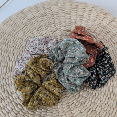 Blumen-Scrunchie 5er-Set