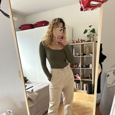 Baggy trousers 