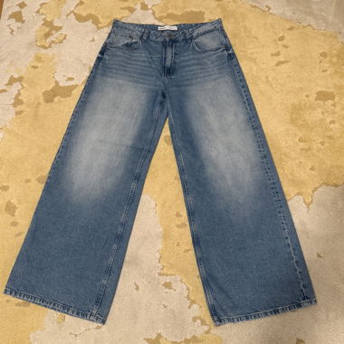 Wide leg jeans, Bershka, size 44