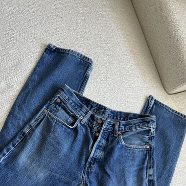 Levis jean size 38