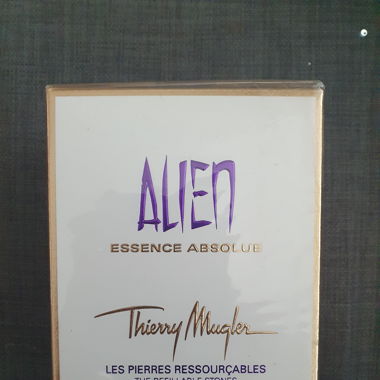 "Alien" Essence Absolue