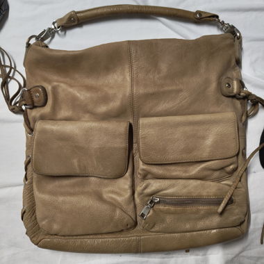 Stylische Braun-Baige Tasche aus Echtleder