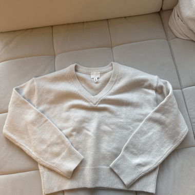 V-neck knitted sweater