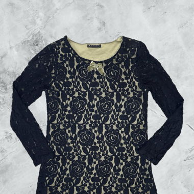vintage lace top