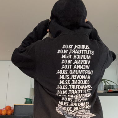 schwarzer emilio hoodie