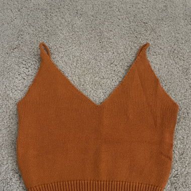 orange top