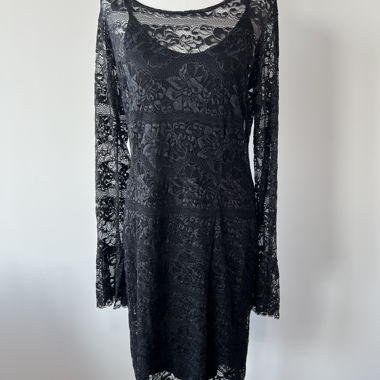 PIÚ & PIÚ Spitzenkleid