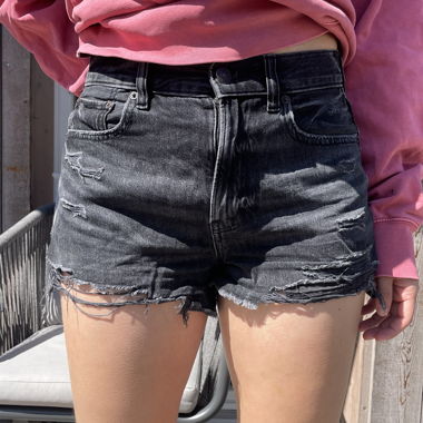 Schwarze Jeans-Shorts