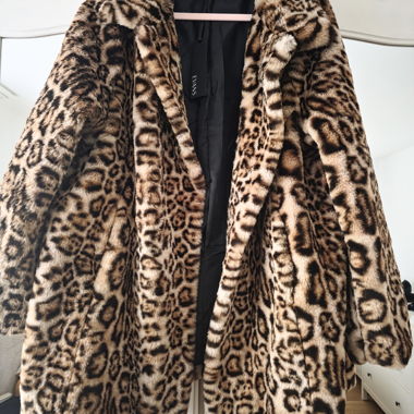 Manteau en fausse fourrure à motif léopard