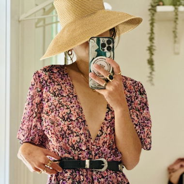 Robe courte fleurie rose fluide