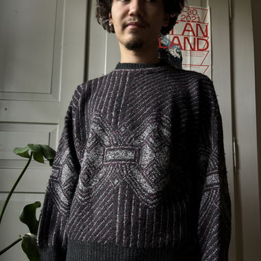 Strickpulli, schwarz/grau/violett