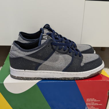 Nike SB Dunk Low Pro