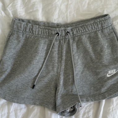 Nike Shorts Grey