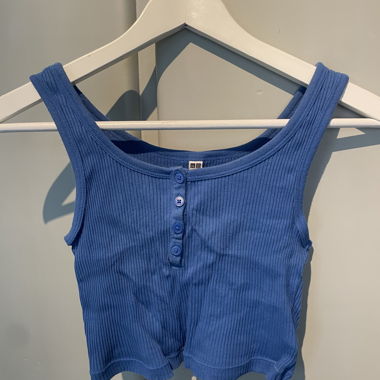 Uniqlo Ribbed Crop Top
