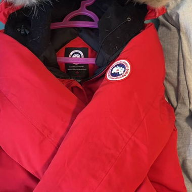 Parka d'hiver Canada Goose rouge