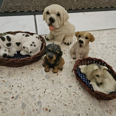 Figurines chiens décoratives