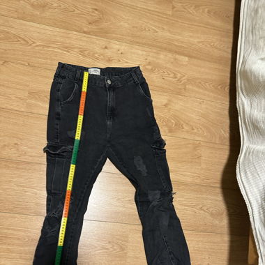 Cargojeans mit Löcher