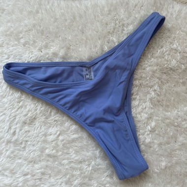 ZWEI BIKINIHOSEN