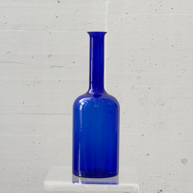 Vase bleu cobalt en verre soufflé à la bouche, années 70