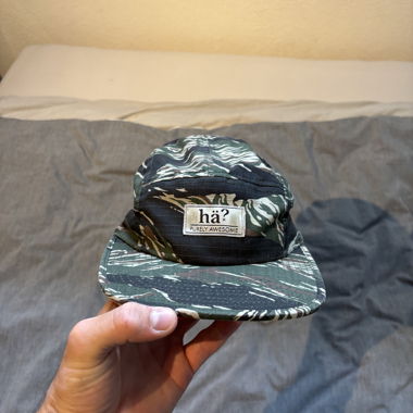 Hä? Cap Camo