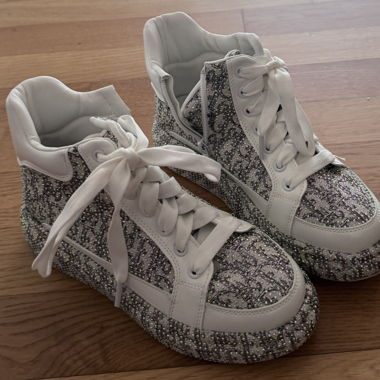 Scarpe con brillantini 