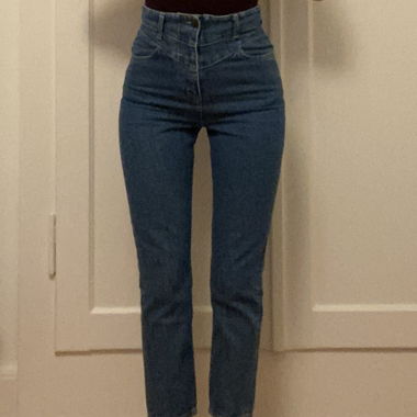 Jeans mit hohem Bund