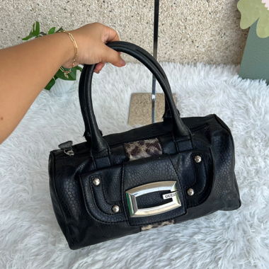 Guess Handtasche schwarz