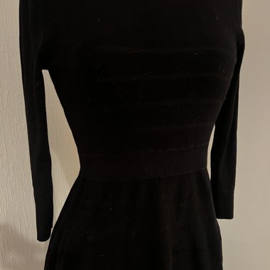 Robe noire taille S. Cotton tissé