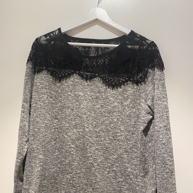 Pullover mit Spitze